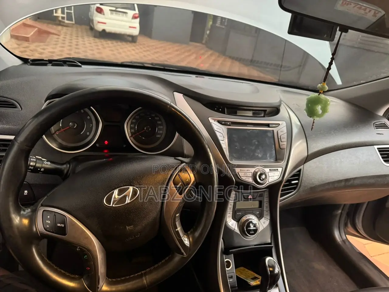 Hyundai Avante 2014 Silver