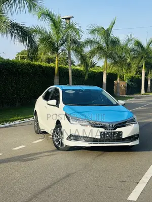 Toyota Corolla 2020 White