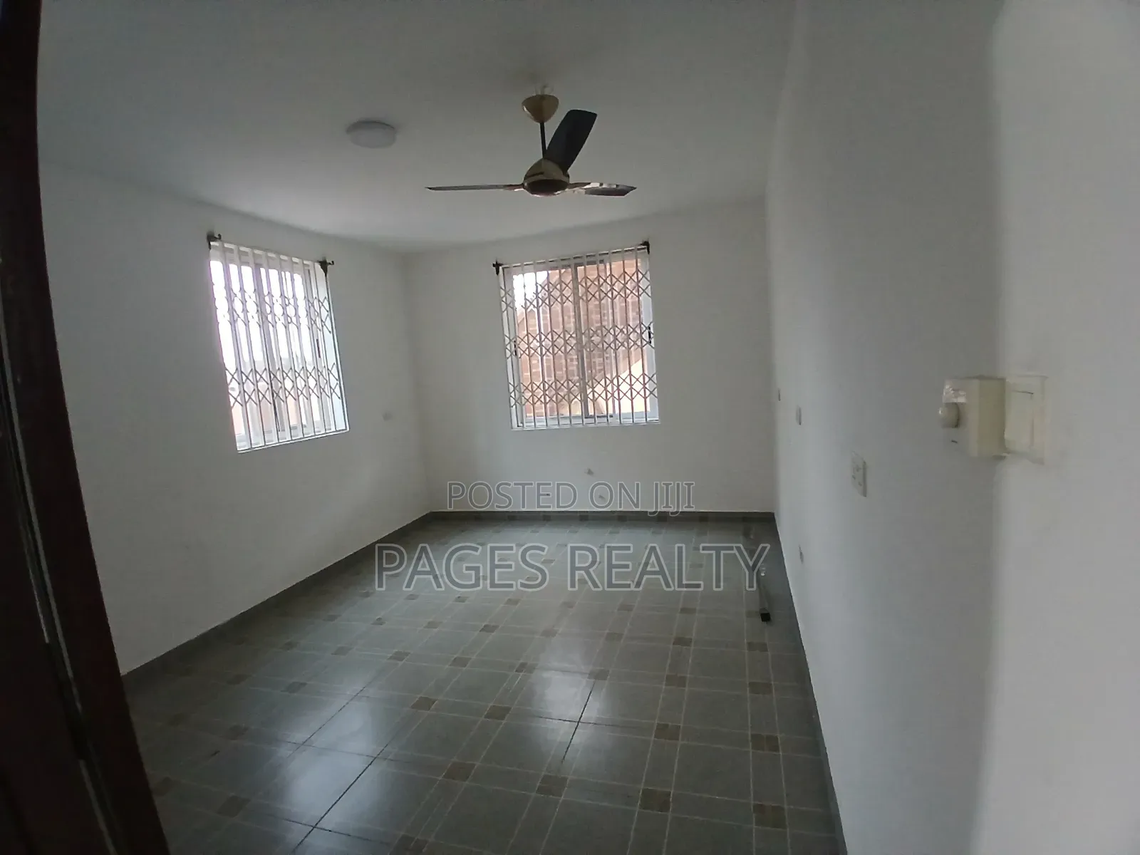 2bdrm Apartment in Agbogba Nyaho Rd, School Park Area for rent