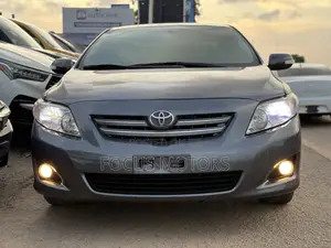 Toyota Corolla LE 4dr Sedan (1.8L 4cyl 4A) 2010 Gray