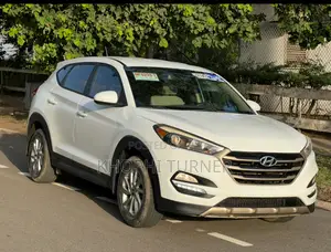 Hyundai Tucson SE FWD 2017 White