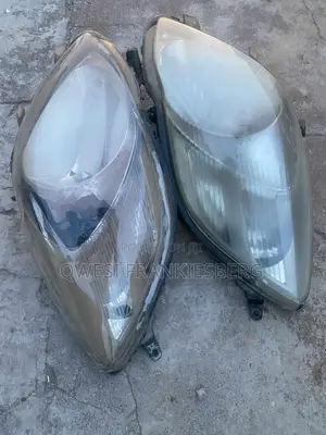 Toyota Vitz Headlights