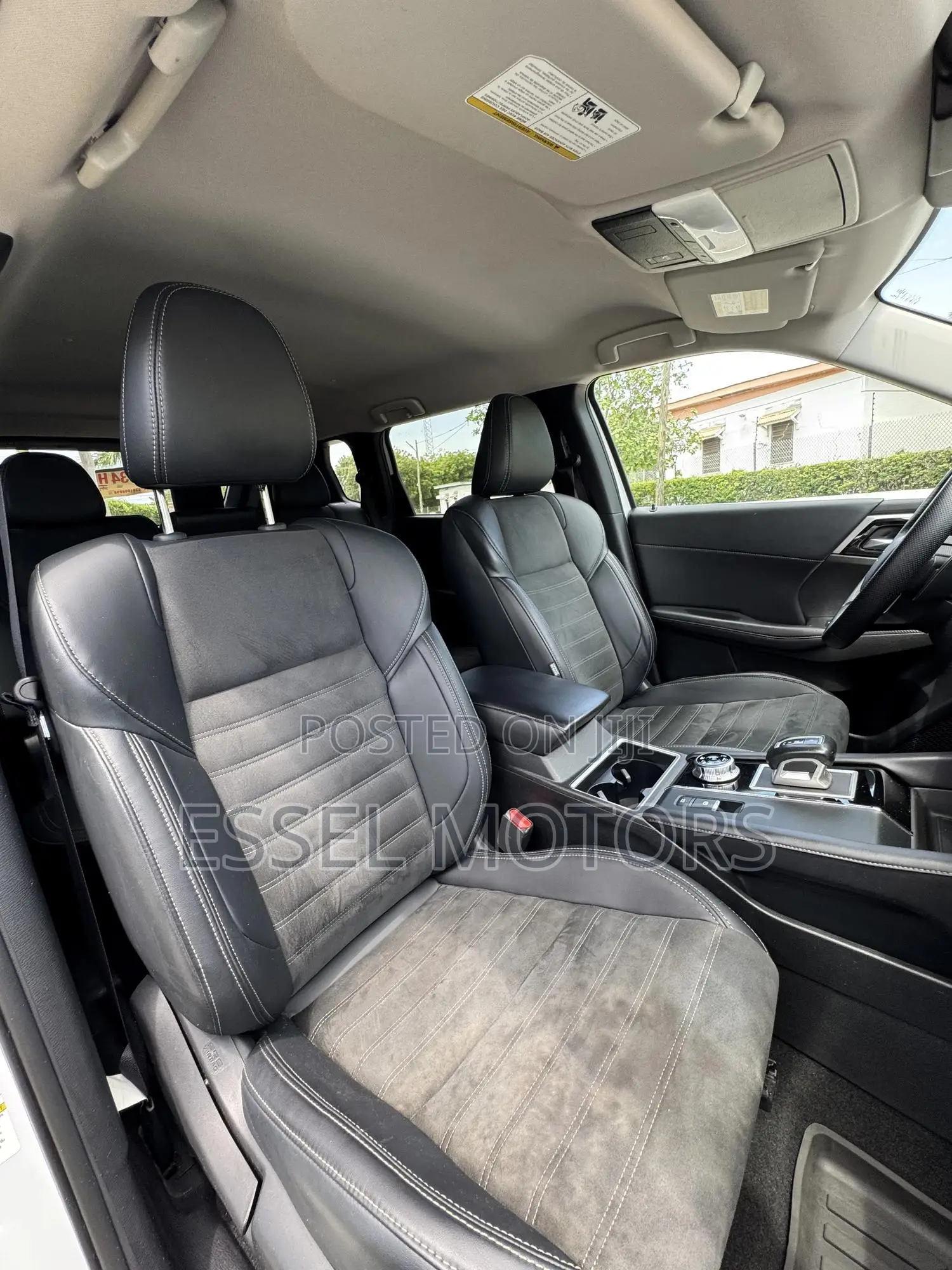 Mitsubishi Outlander SE 2024 White