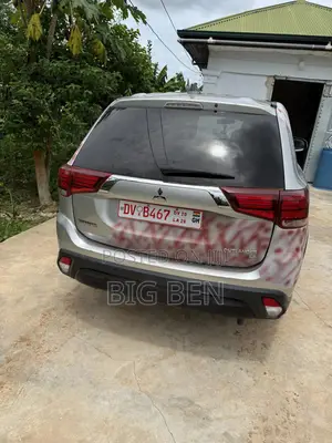 Mitsubishi Outlander SE AWC 2019 Silver