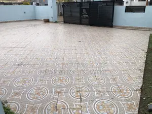 5bdrm Duplex in With Swimming Pool., Lake Side Estate for sale