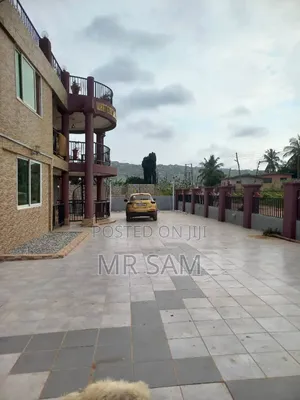 10bdrm House in Tuba To Kokrobitey, Ga South Municipal for rent
