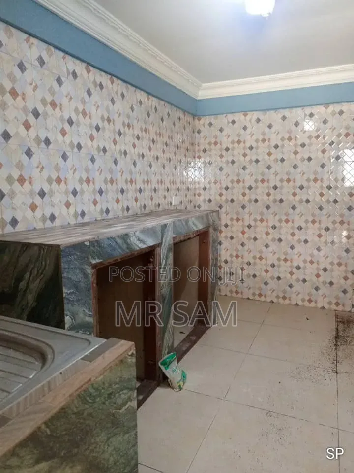 10bdrm House in Tuba To Kokrobitey, Ga South Municipal for rent