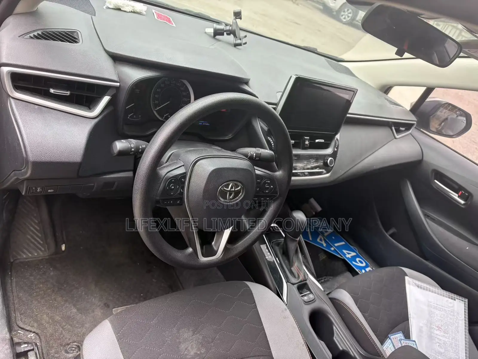 Toyota Corolla 2023 Beige