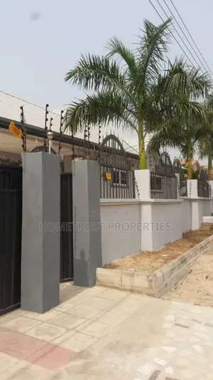 5bdrm House in Amasaman Satellite for sale