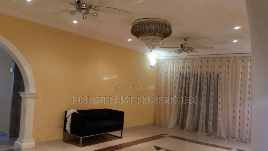 5bdrm House in Amasaman Satellite for sale