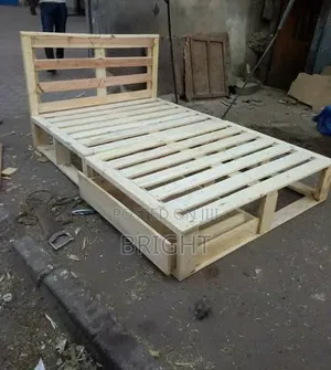 One and Half Bed Pallets Frame