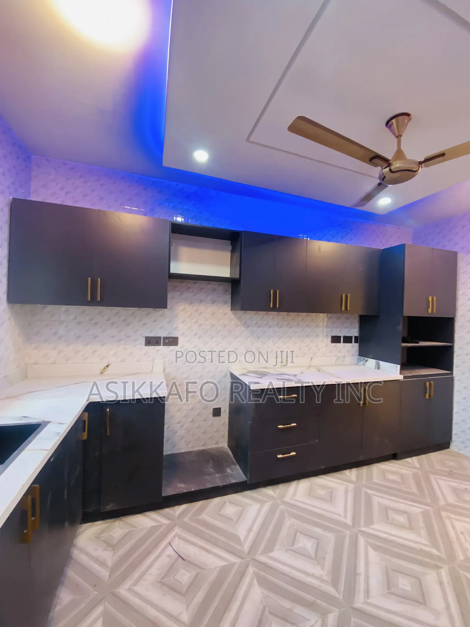 3bdrm Apartment in Manet-Agblezaa, Spintex for rent
