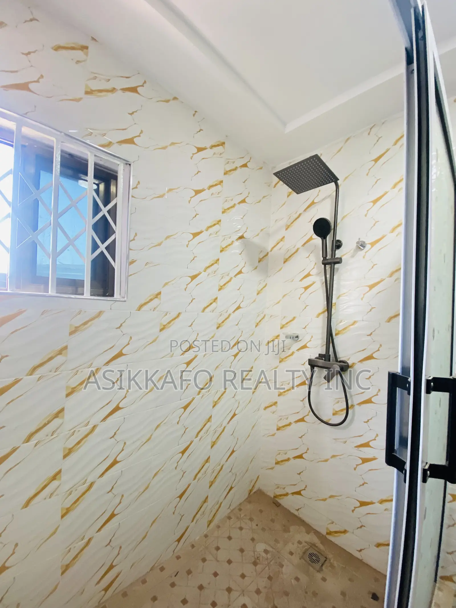 3bdrm Apartment in Manet-Agblezaa, Spintex for rent