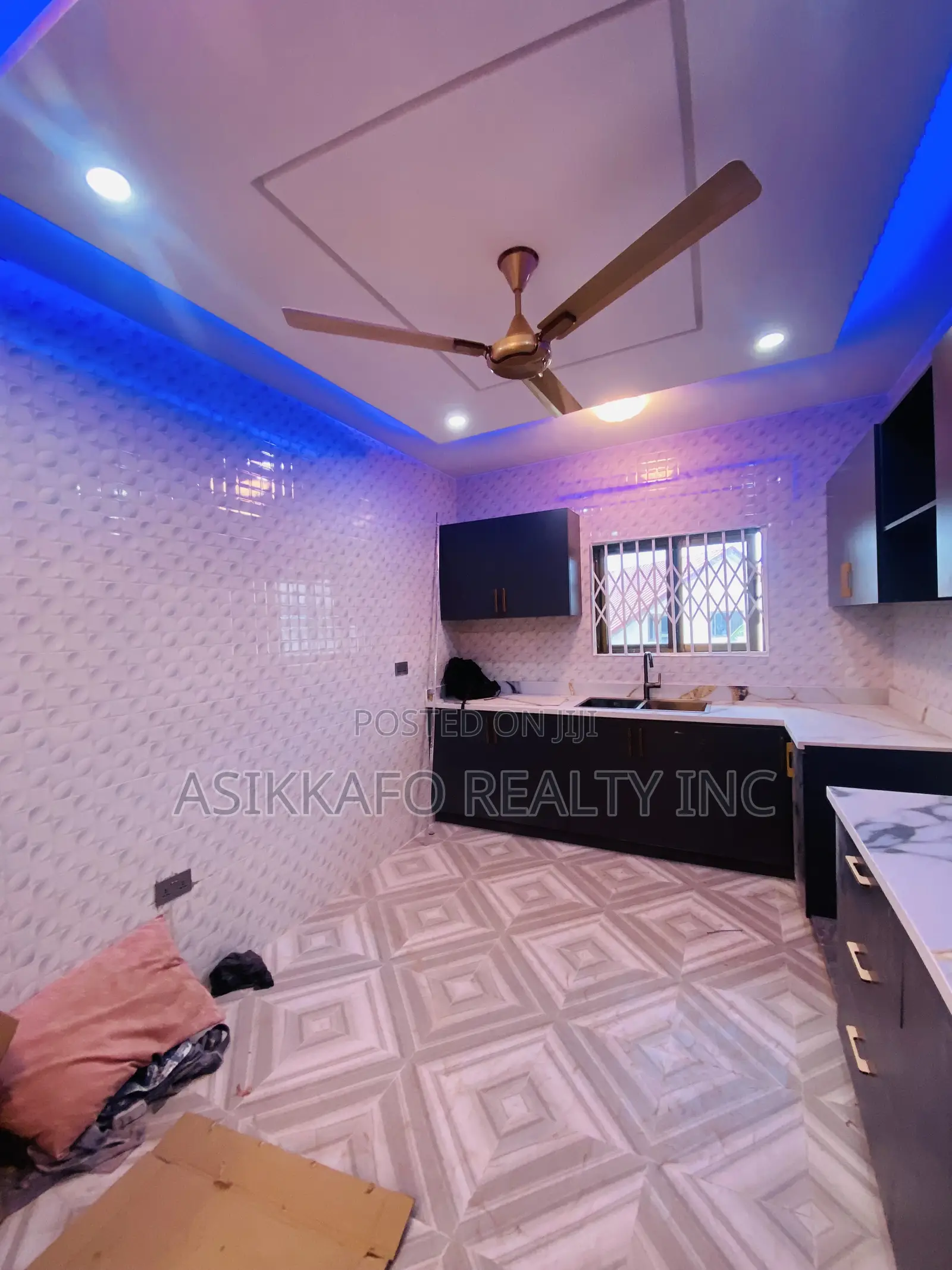 3bdrm Apartment in Manet-Agblezaa, Spintex for rent