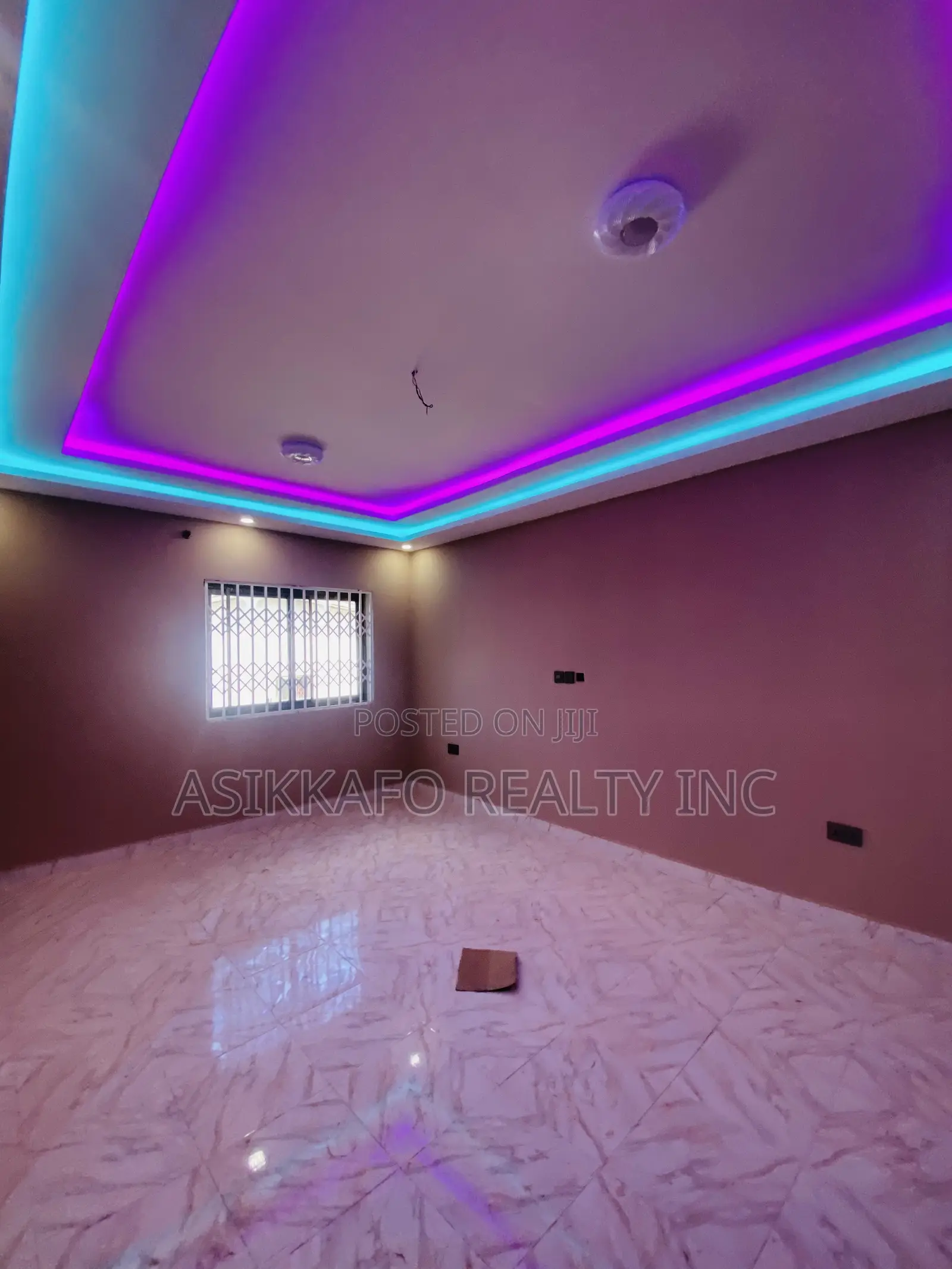 3bdrm Apartment in Manet-Agblezaa, Spintex for rent