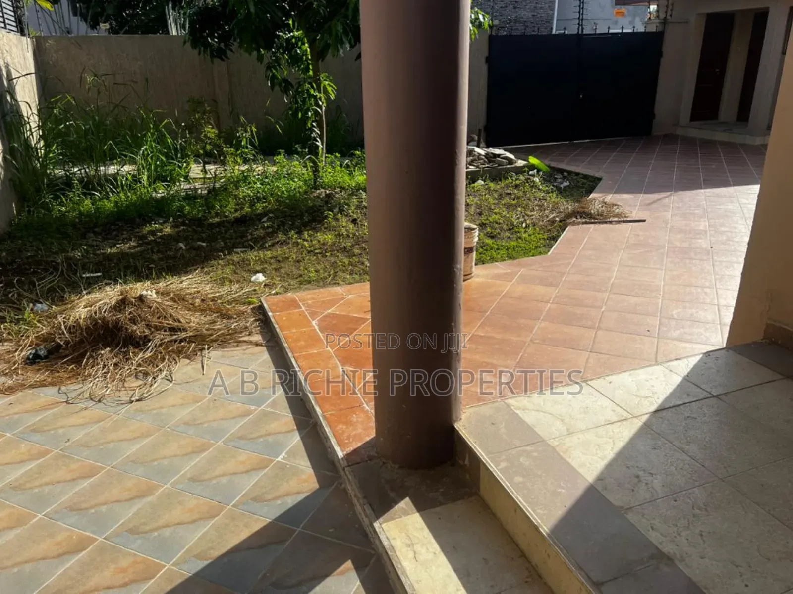 4bdrm House in Ab Richie Properties, Boundary Road Area for rent