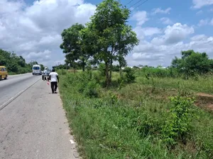 Four Plots for Sale at Kumasi Ofinsu Main Road