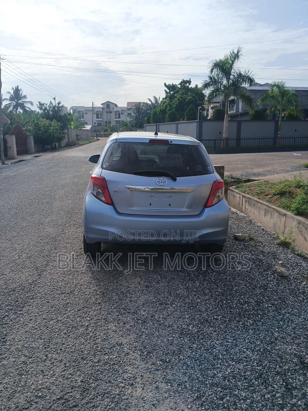 Toyota Vitz 1.3 FWD 3dr 2013 Blue