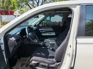 Honda CR-V 2023 White