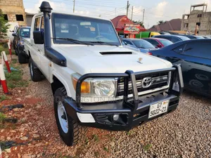 Toyota Land Cruiser 79 Series 2021 White