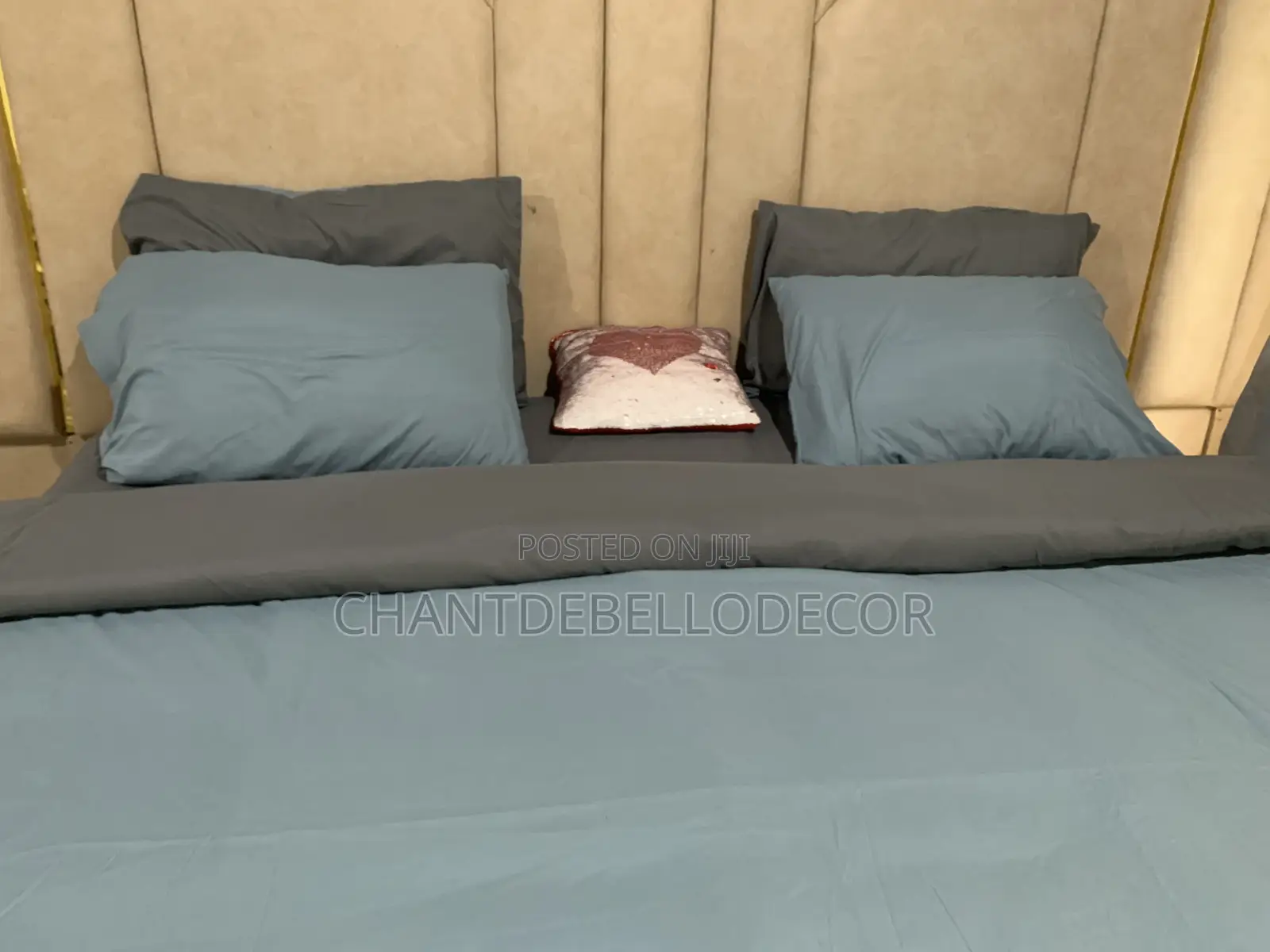 King Size Warm Comfy Zip Enclosed Duvet Set