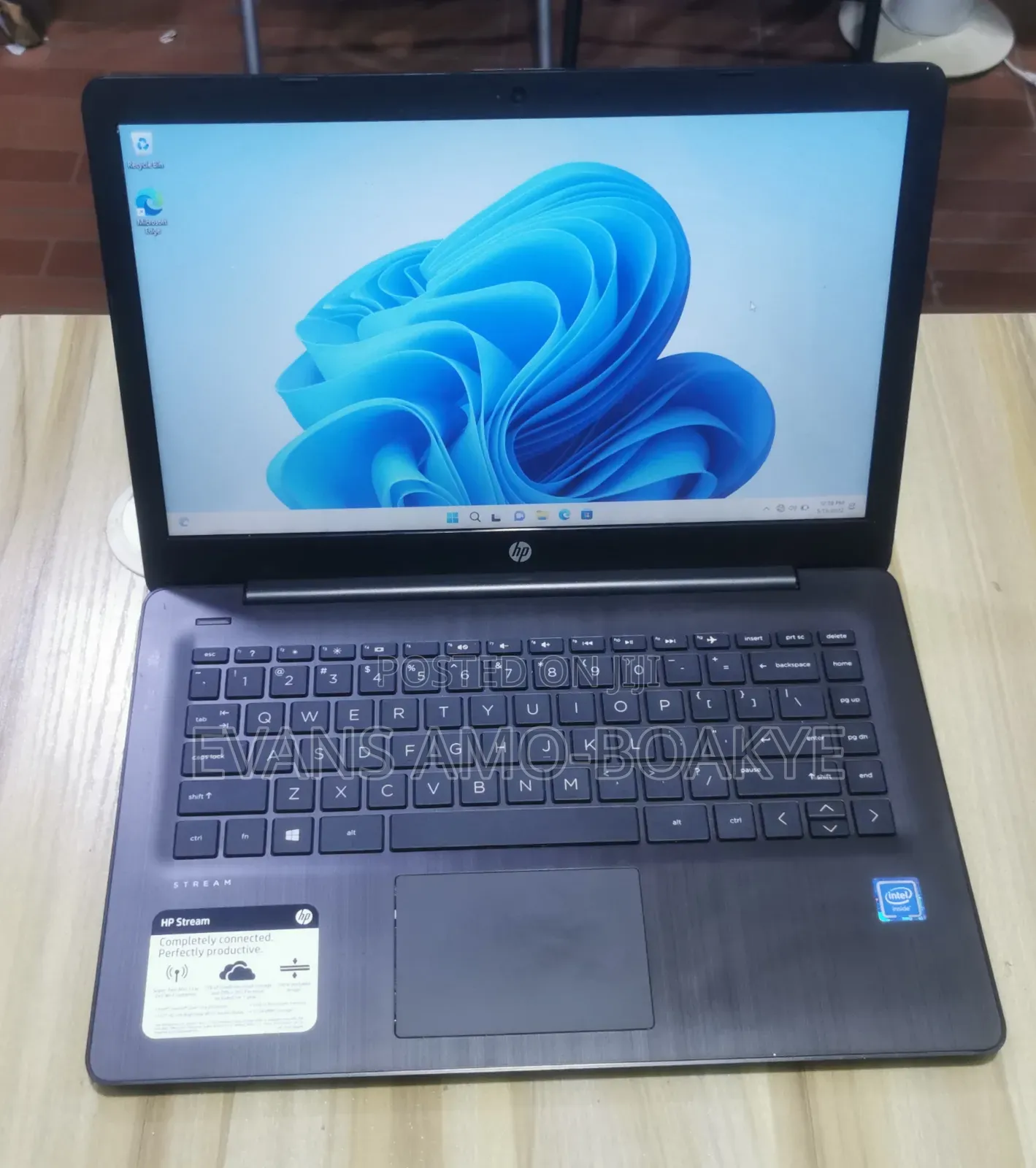 Laptop HP Stream 14 4GB Intel Celeron SSD 60GB
