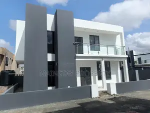3bdrm Townhouse/Terrace in Mainstay Estates, Tseaddo for sale