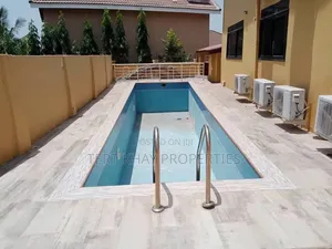 6bdrm House in East Airport, Spintex for sale