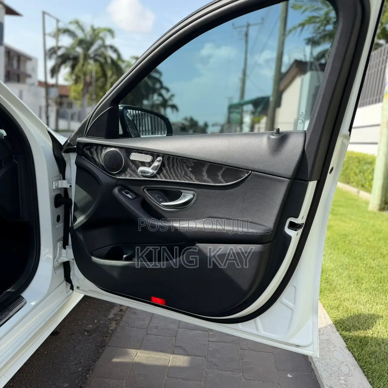 Mercedes-Benz C300 Sport 4Matic Sedan AWD (2.0L 4cyl 7A) 2017 White