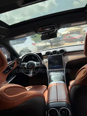 Mercedes-Benz C300 2023 White