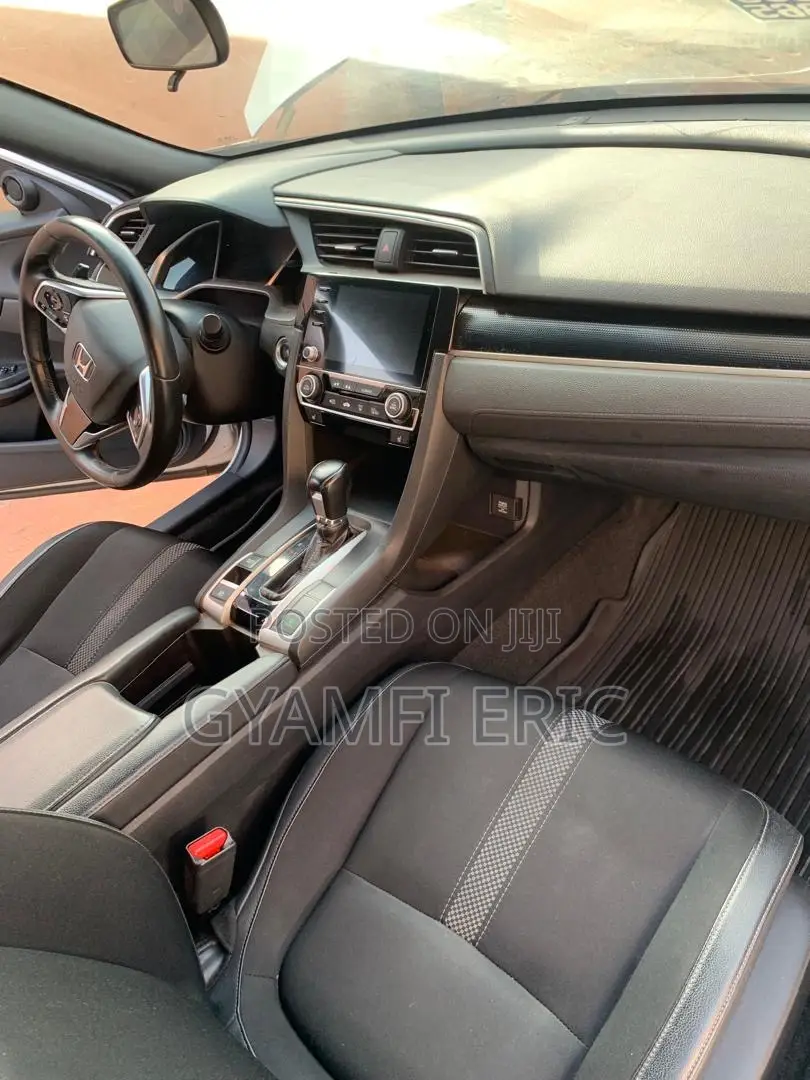 Honda Civic Sport Coupe 2019 White