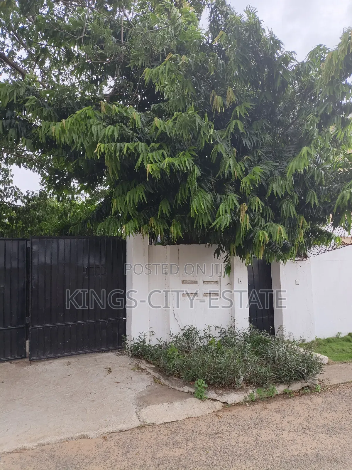 Furnished 1bdrm Apartment in Laboni Celsbridge for rent