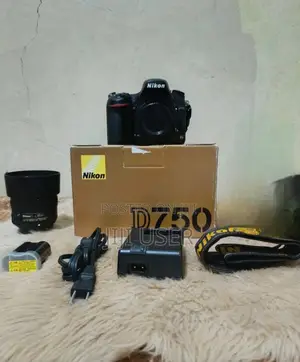 4 Month Used Nikon D750 With All Accessories and Original Box