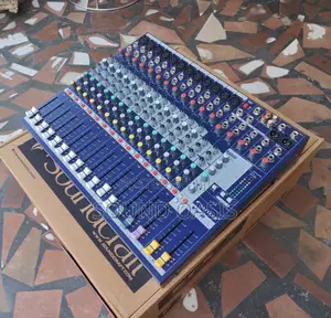 Soundcraft Efx12 12-Channel Analog Mixer
