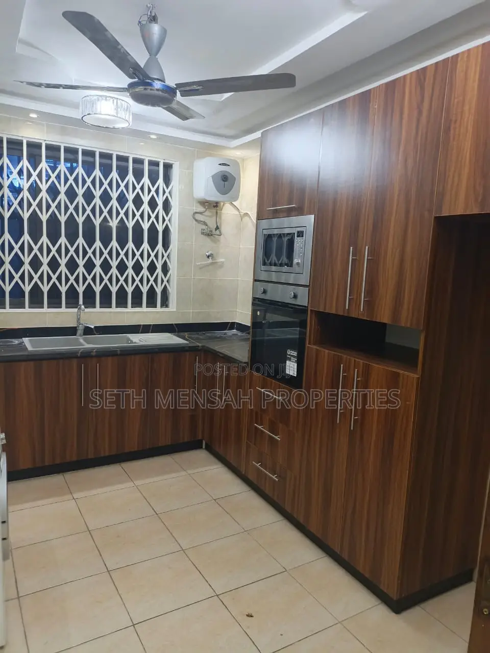 4bdrm House in 4 Bedroom House, Abeka for rent