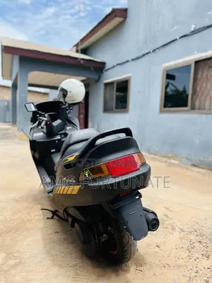 Yamaha Majesty 2015 Black