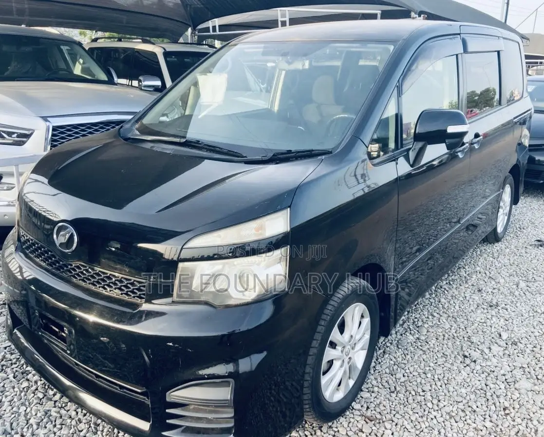 Toyota Voxy 2012 Black