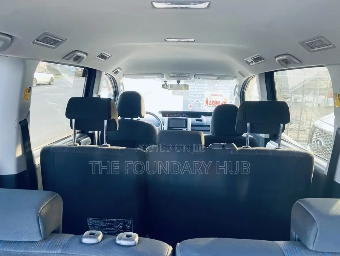 Toyota Voxy 2012 Black