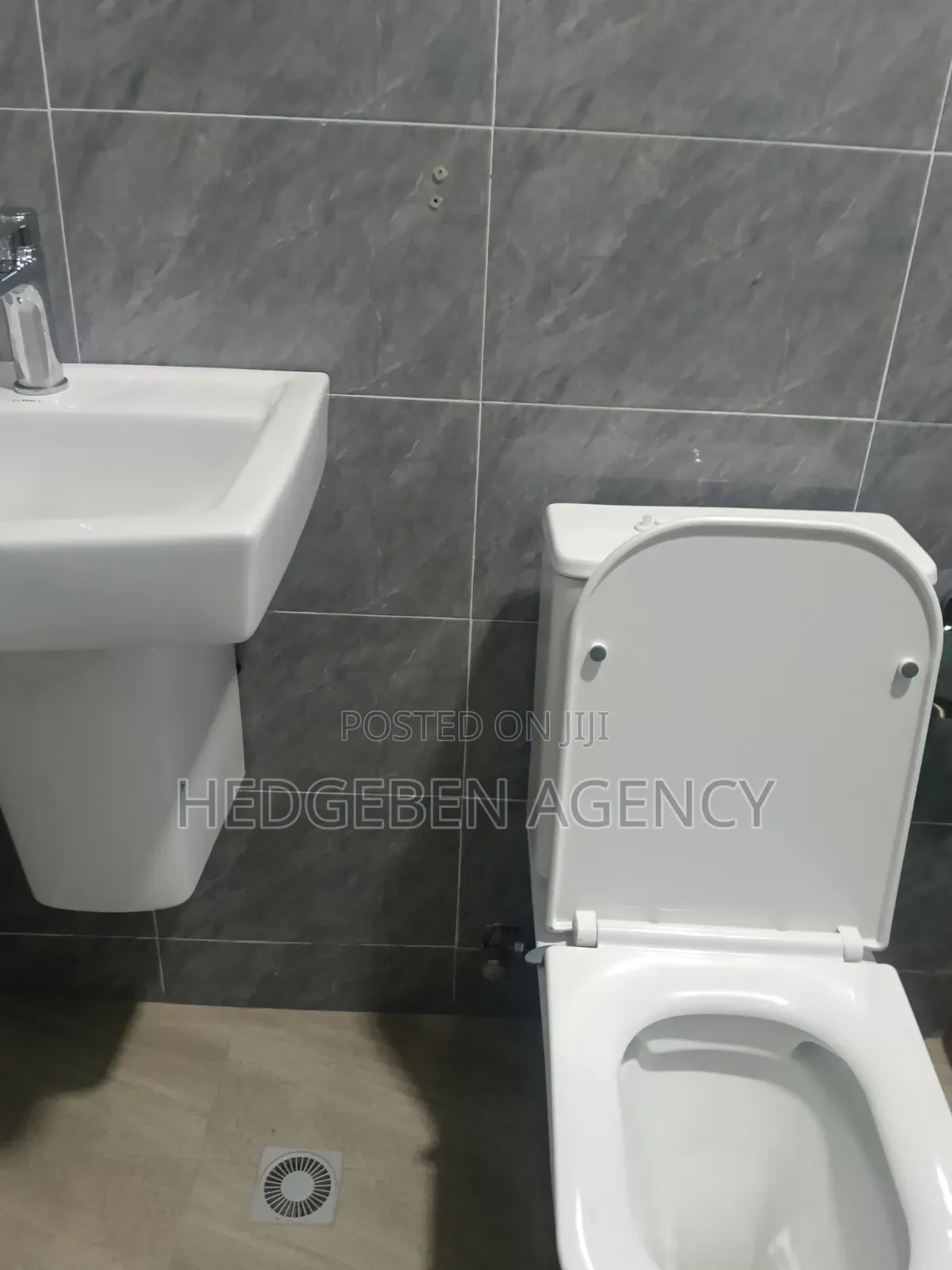 2bdrm Apartment in Ghana Flag for rent