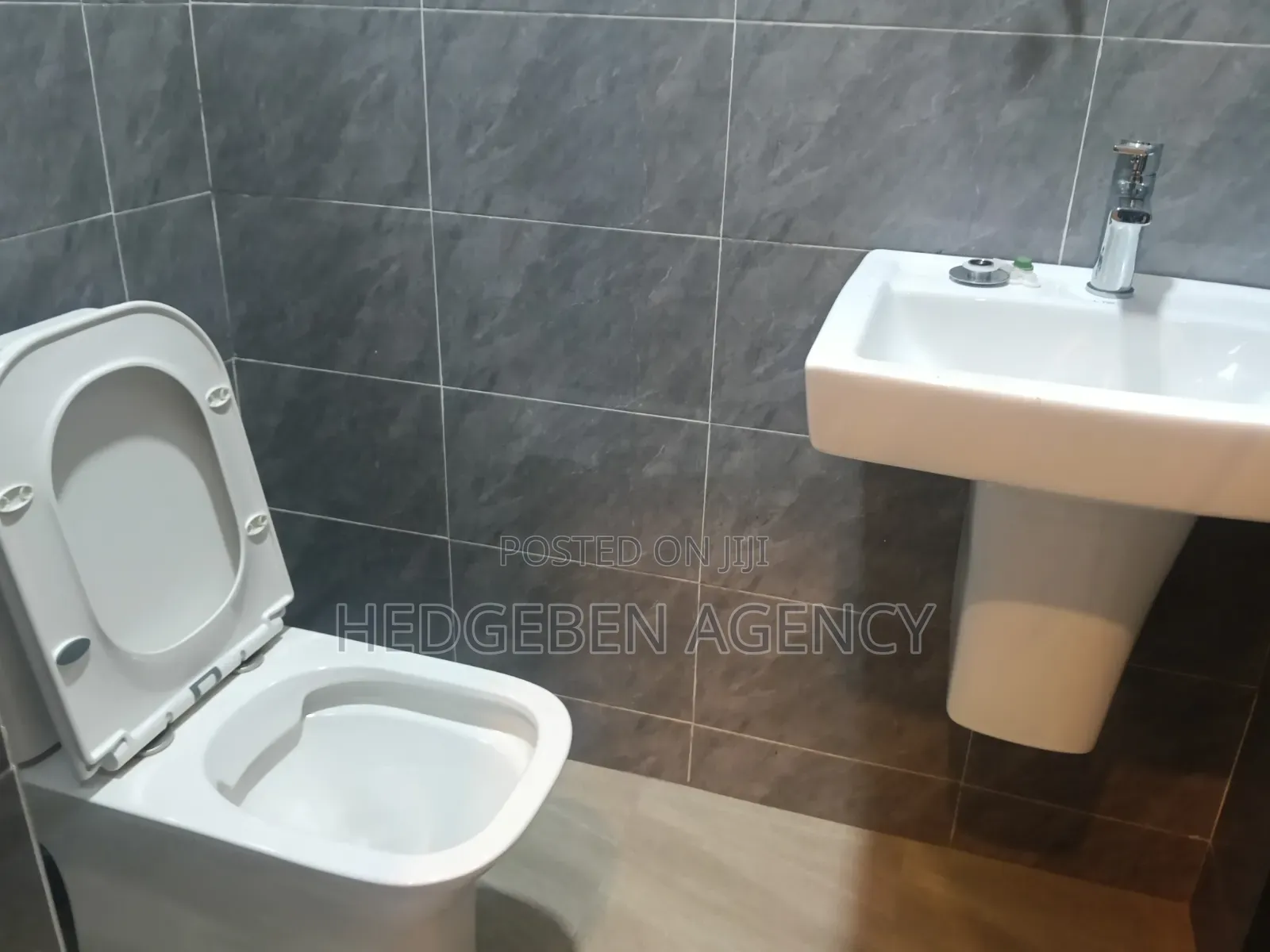 2bdrm Apartment in Ghana Flag for rent