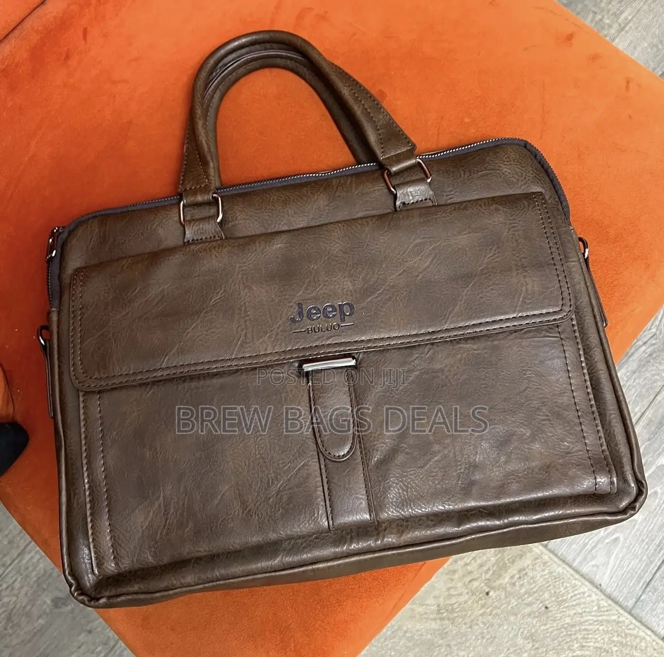 Pure Leather Jeep 15.6 Inches Unisex Laptop Bag With Strap.