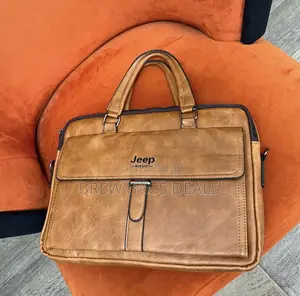 Pure Leather Jeep 15.6 Inches Unisex Laptop Bag With Strap.