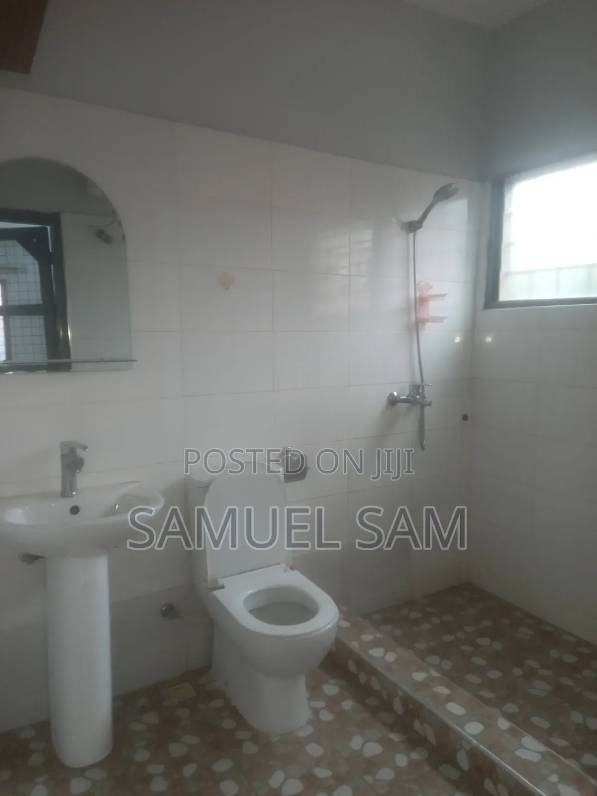 3bdrm House in Spintex, Tema Metropolitan for rent