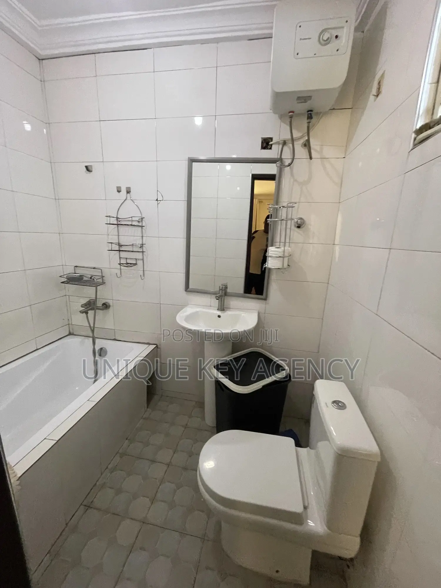 2bdrm Apartment in Unique Key Agency, West Legon for rent