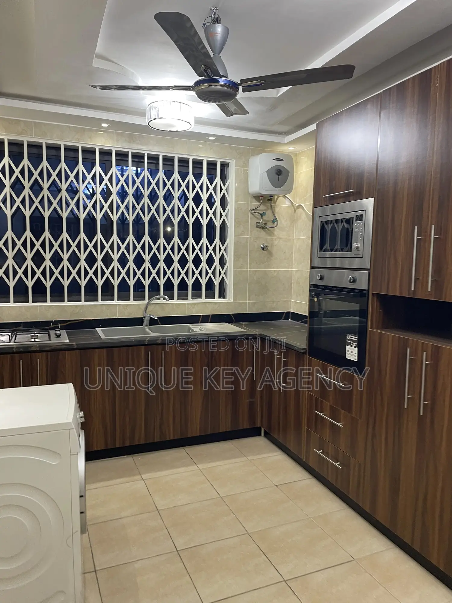 4bdrm Apartment in Unique Key Agency, Tesano for rent