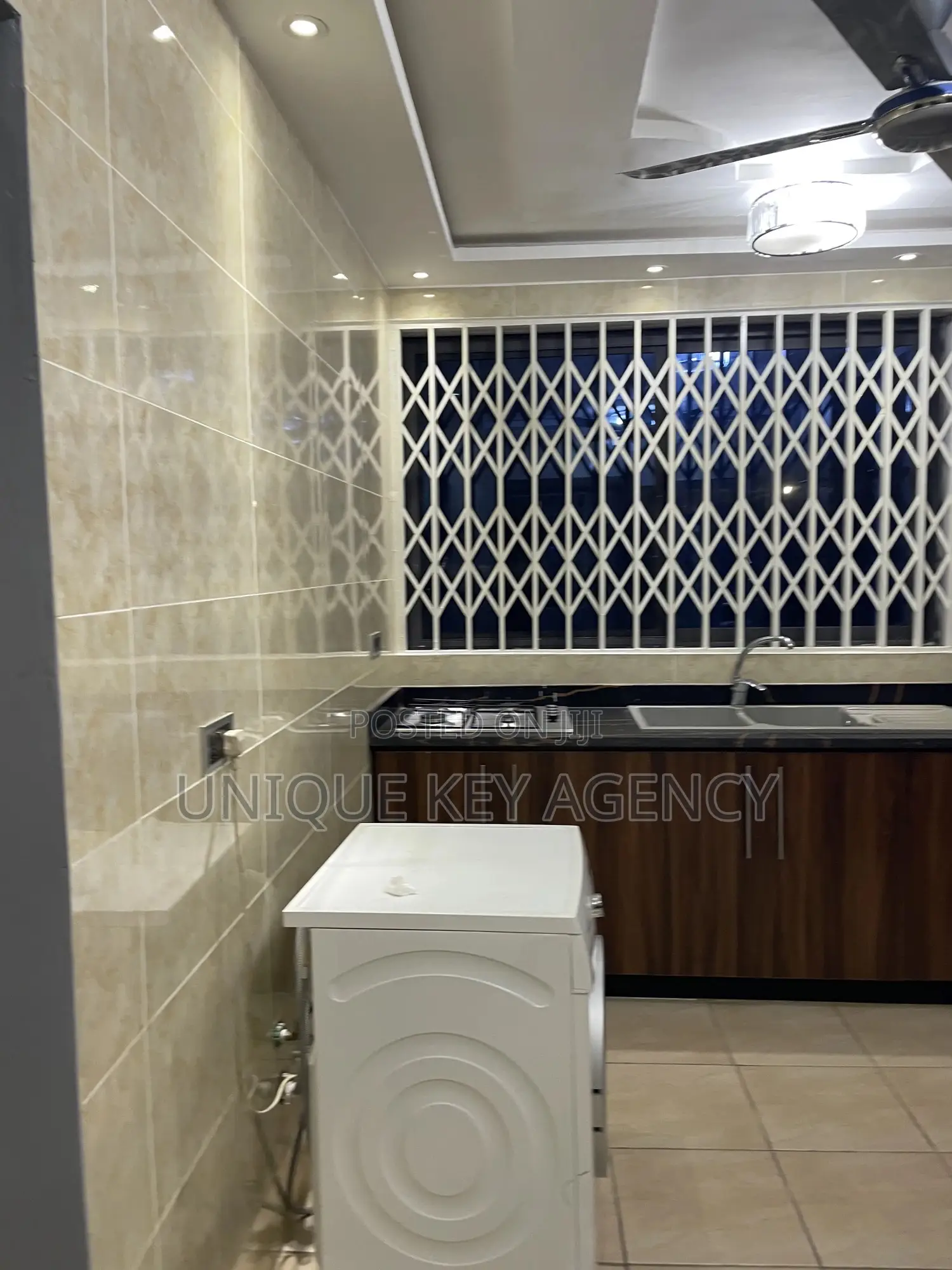 4bdrm Apartment in Unique Key Agency, Tesano for rent