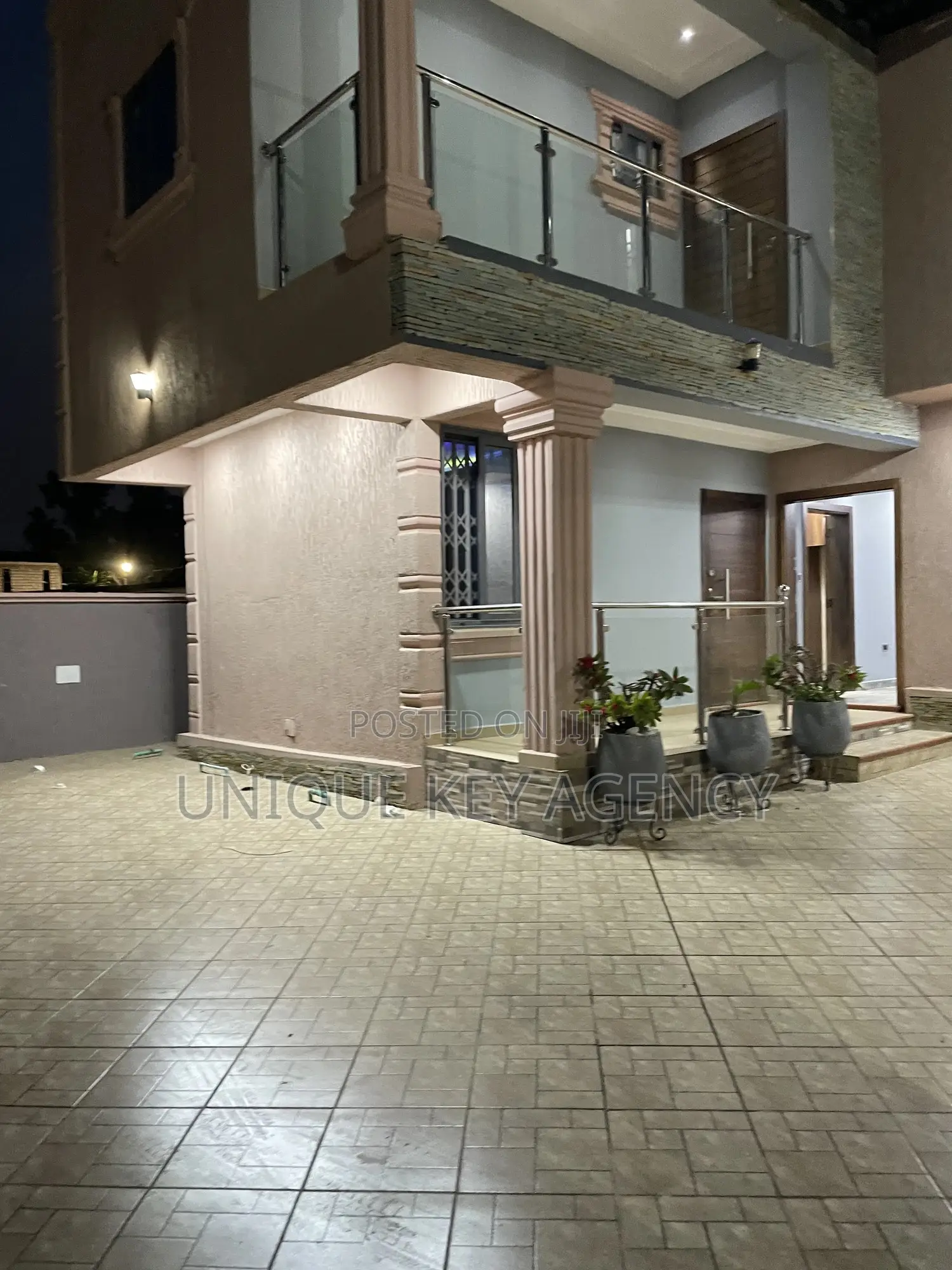 4bdrm Apartment in Unique Key Agency, Tesano for rent