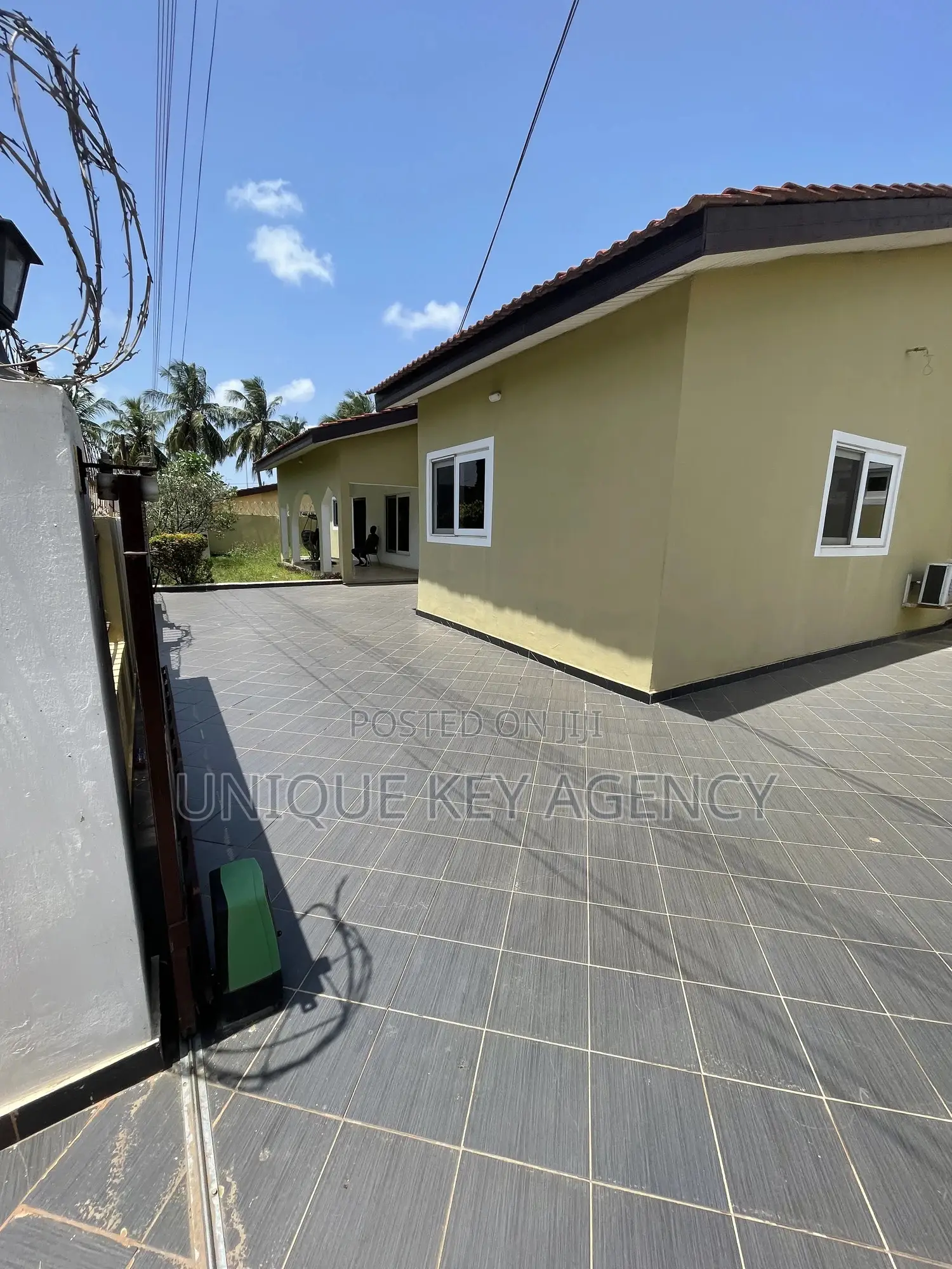 4bdrm House in Unique Key Agency, Manet Court for rent