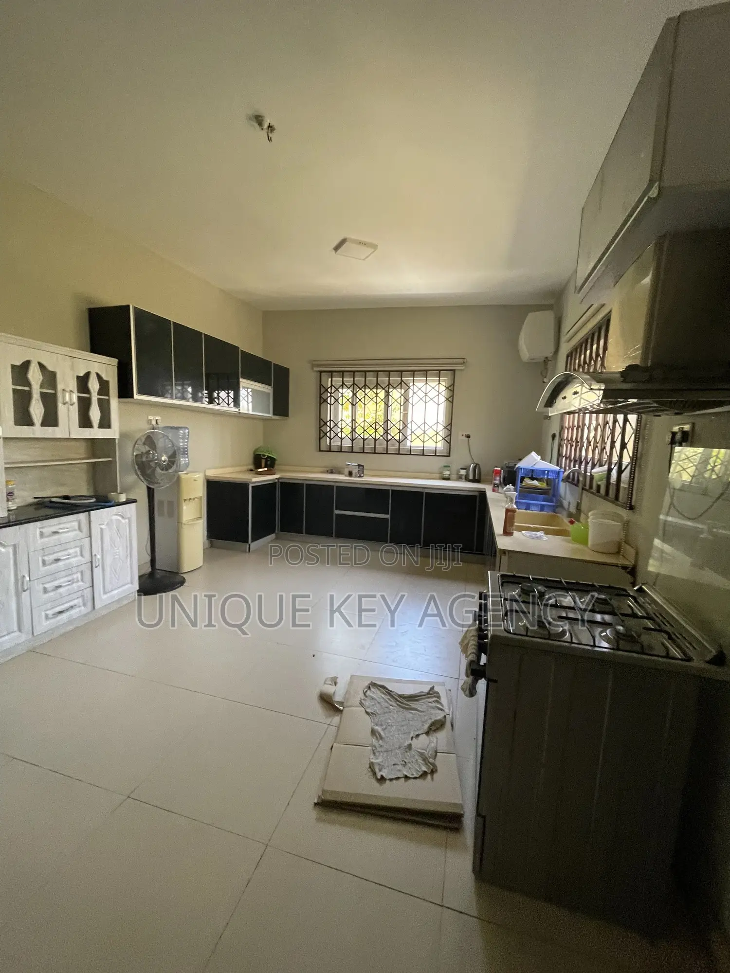 4bdrm House in Unique Key Agency, Manet Court for rent