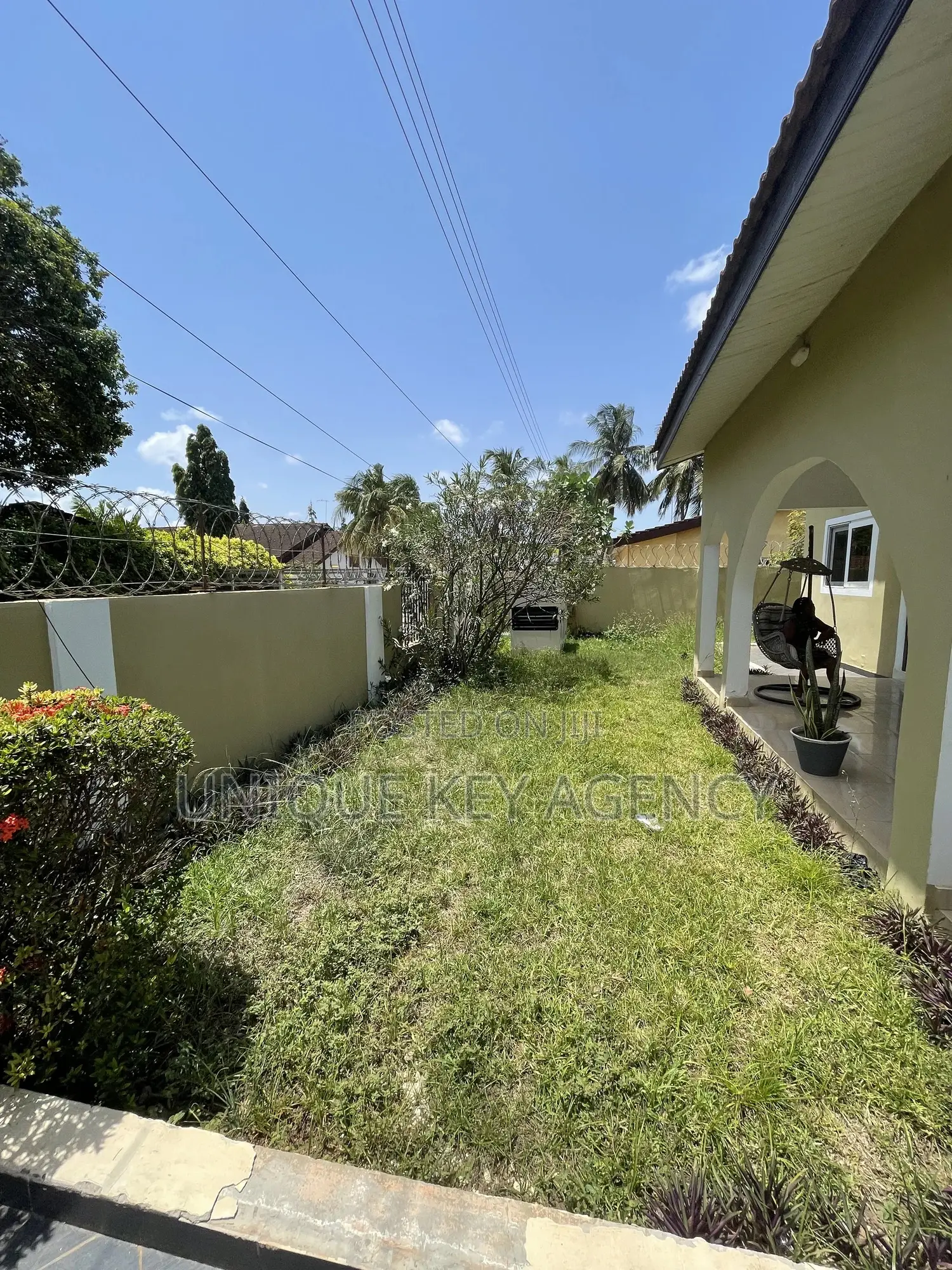 4bdrm House in Unique Key Agency, Manet Court for rent